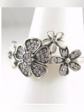 Authentic PANDORA Floral FLOWERS Ring Sz 7 Solid sterling silver